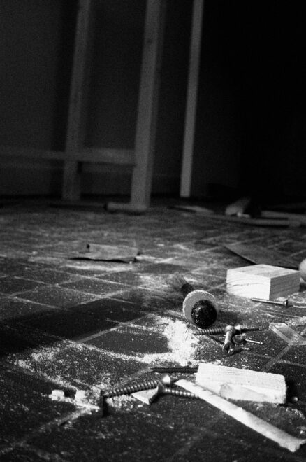 Cuisine et chantier de construction