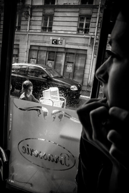 La pluie s&rsquo;acharnant sur la ville