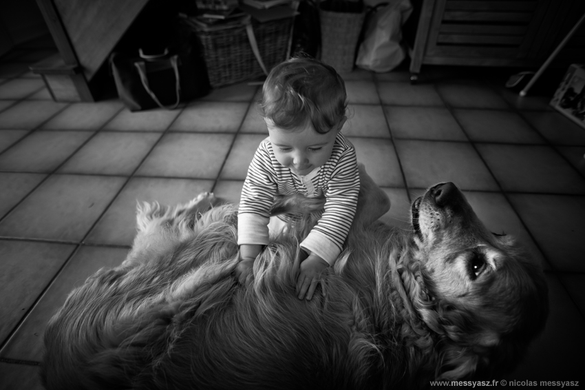 Calin avec un doudou géant