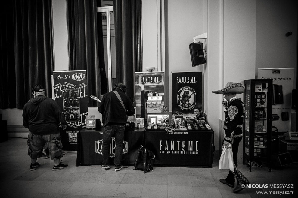 The Red Mountain Guitar Show