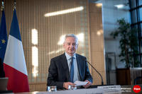 Le Maire est Nucléaire, l'amnésie aussi.