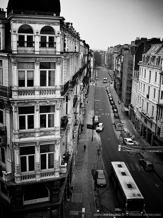 Les sombres matins étranges 