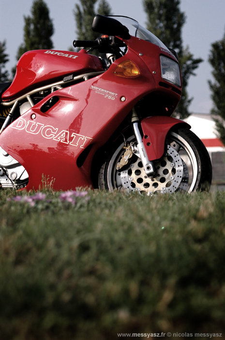 Ducati 750 SuperSport