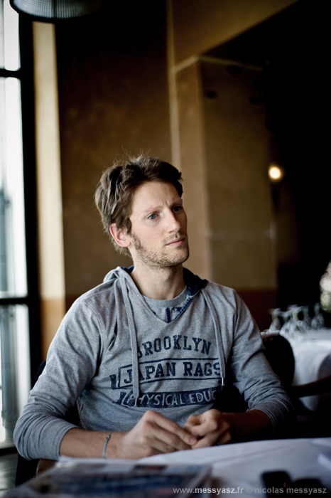 Waiting for a Formula One (Romain Grosjean)