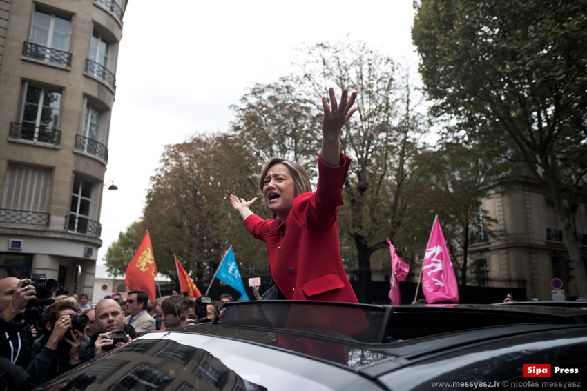 Sainte-Ludovine guidant le peuple vers la lumière