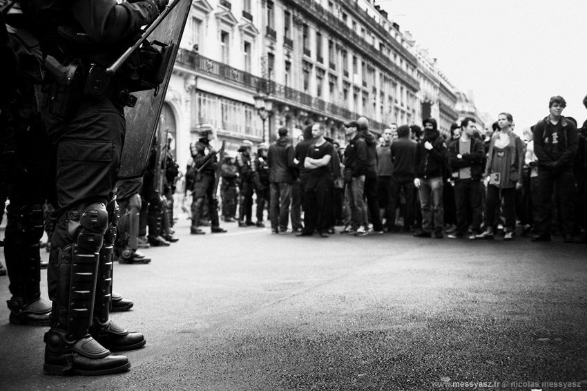 De gauche à droite, d'un extreme à l'autre...