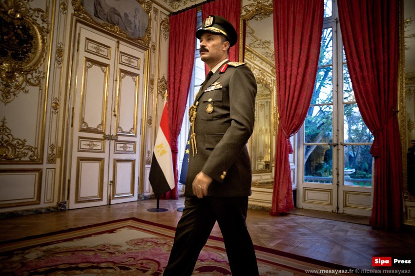 Sur un siège égyptable Sur un siège égyptable