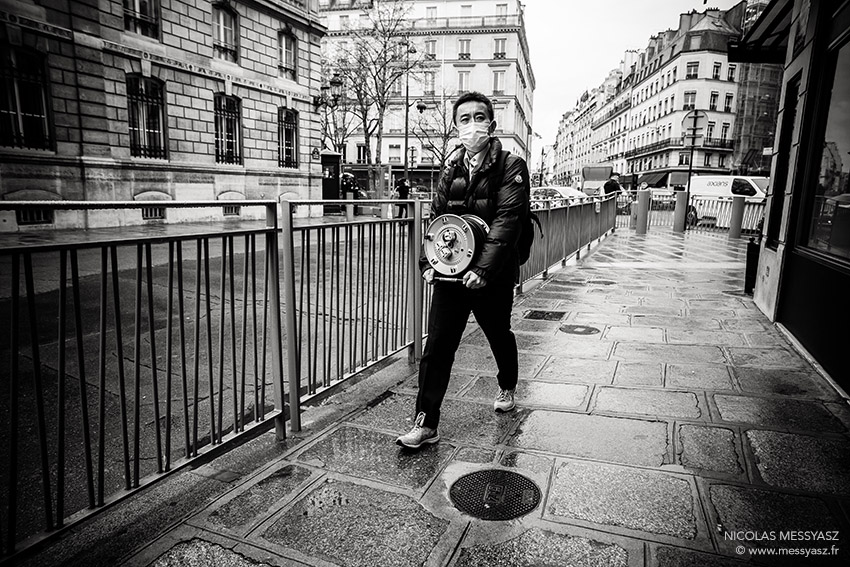 L'homme qui portait des grosses rallonges