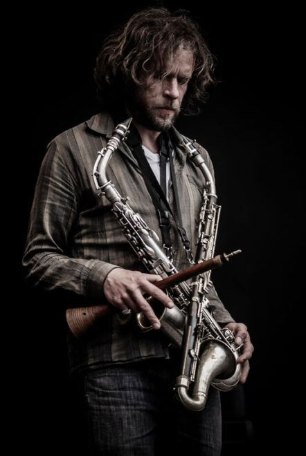 Archie Bronson Outfit